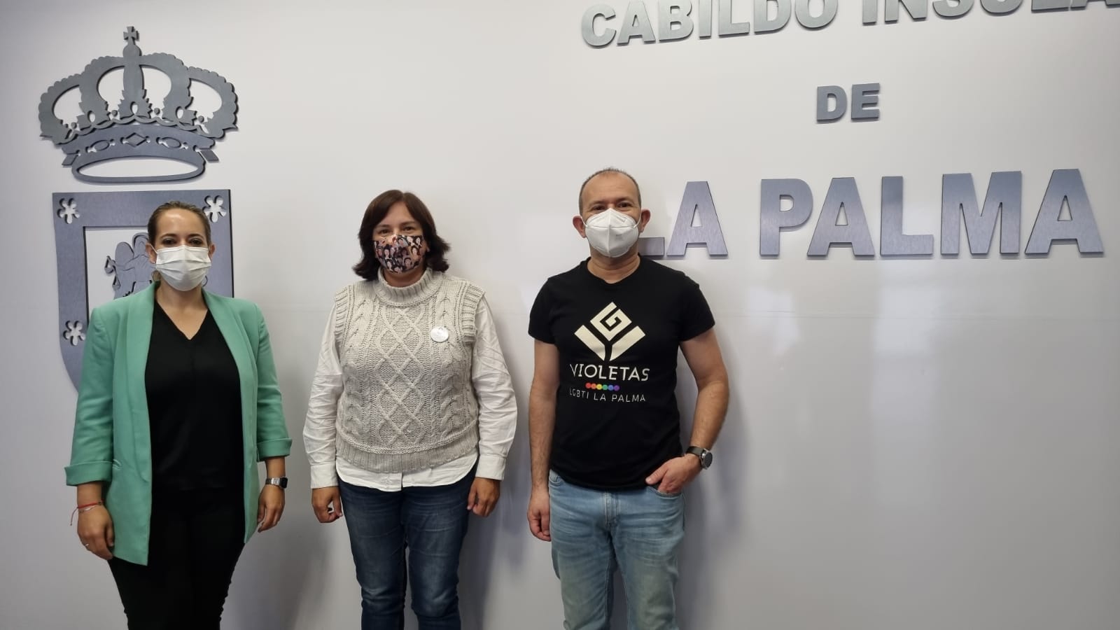 El Cabildo y el Colectivo Violetas ponen en marcha el programa 'Aulas abiertas, aulas diversas'