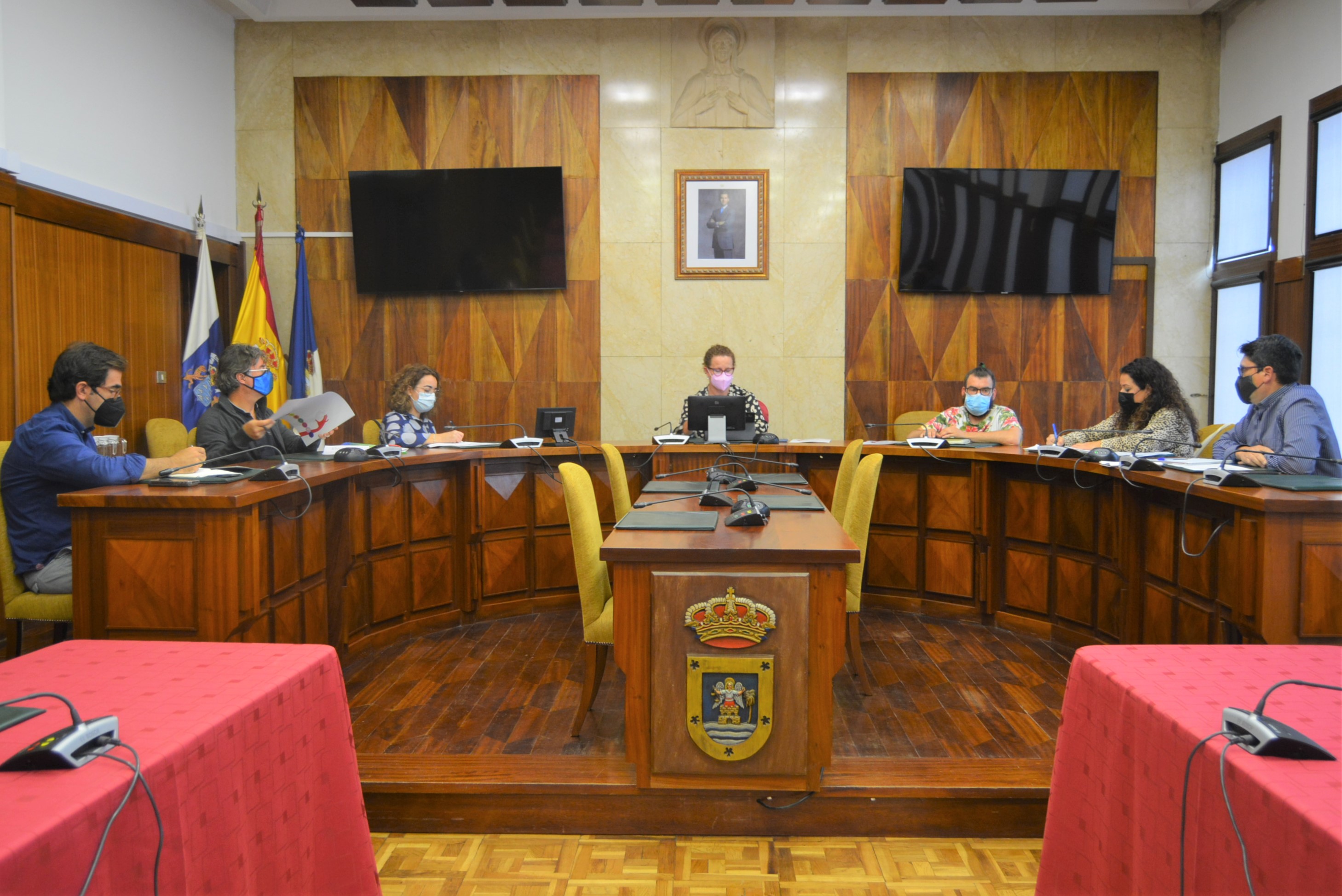 El equipo motor del Plan Estratégico de Igualdad y Prevención de la Violencia de Género en la Isla celebra su primera reunión