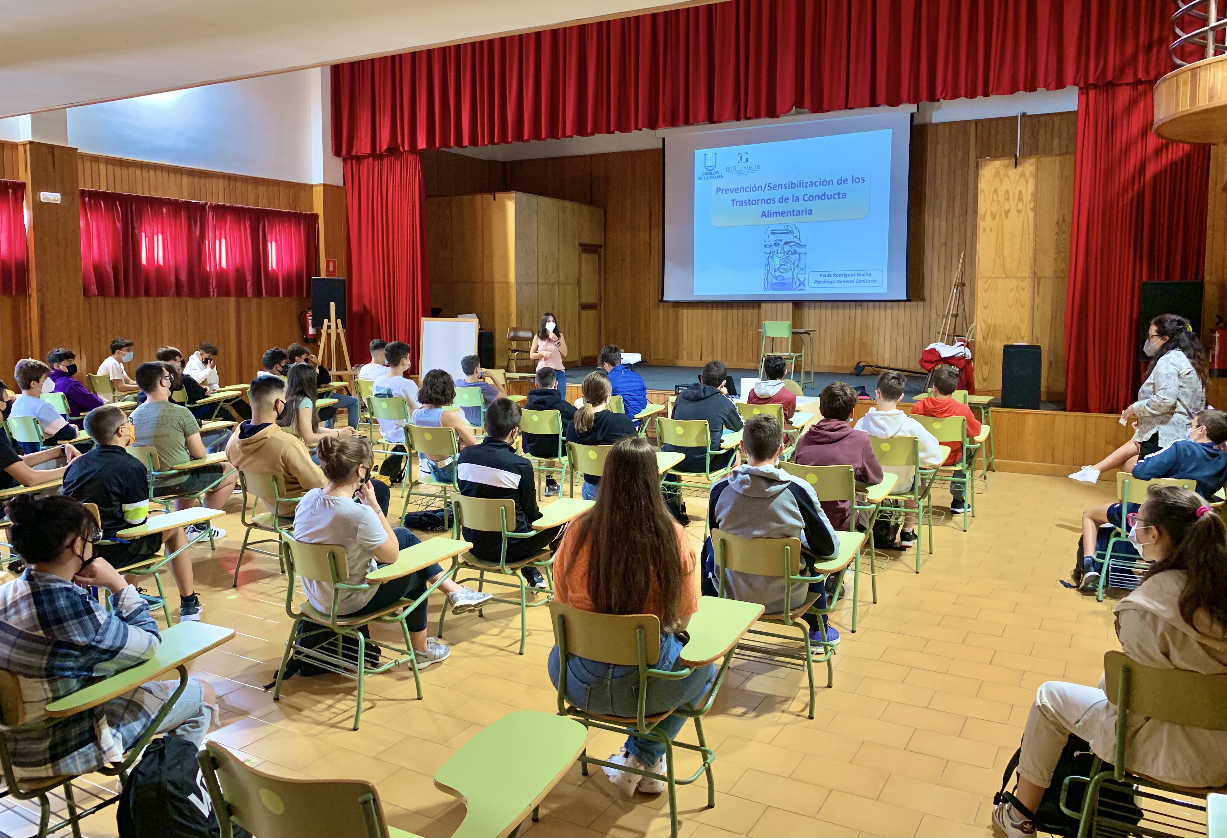 El Cabildo imparte talleres de prevención de trastornos de conducta alimentaria a estudiantes de Secundaria