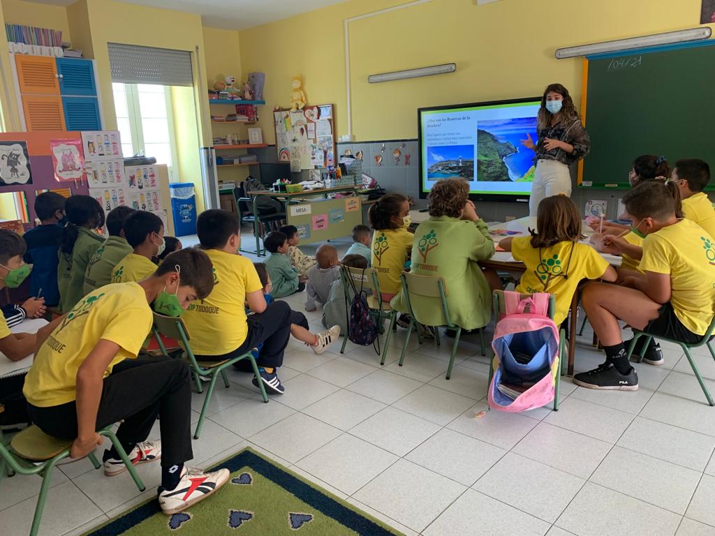 La Reserva de la Biosfera difunde la Agenda 2030 y los Objetivos de  Desarrollo Sostenible en las Escuelas Unitarias y la Escuela de Arte  Manolo Blanhik