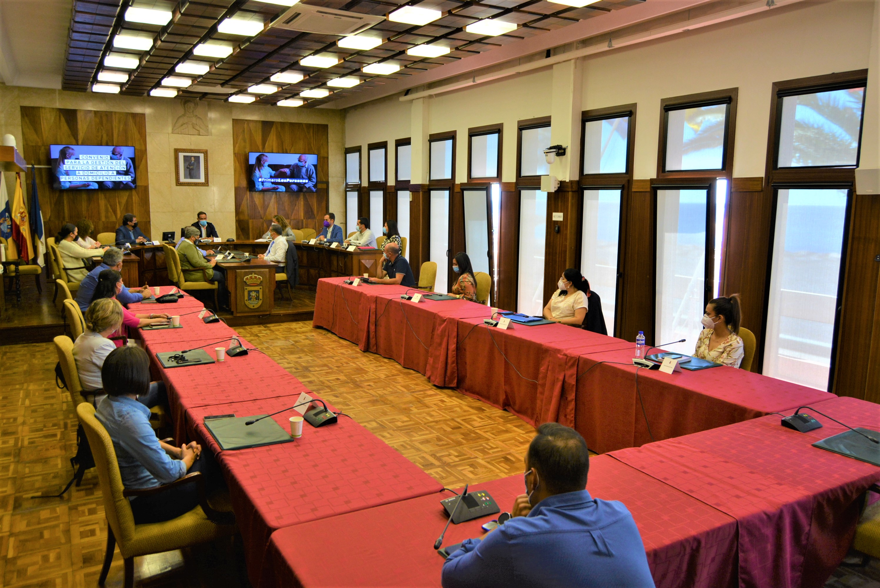 El Cabildo de La Palma es el único que ofrece el servicio de atención a domicilio para personas dependientes en todo su territorio