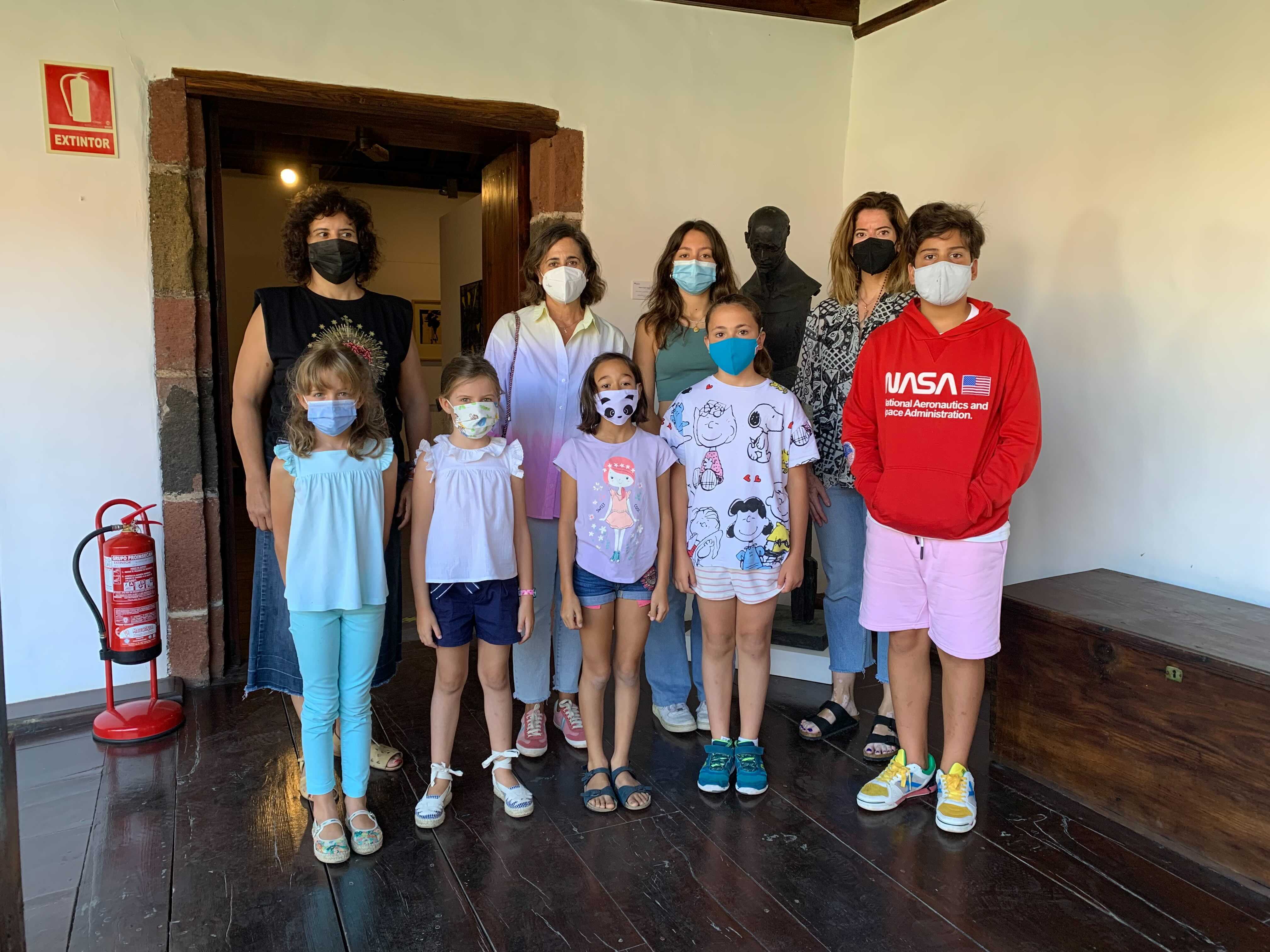 El Cabildo acerca la interpretación de las pinturas del Museo Insular a los más pequeños