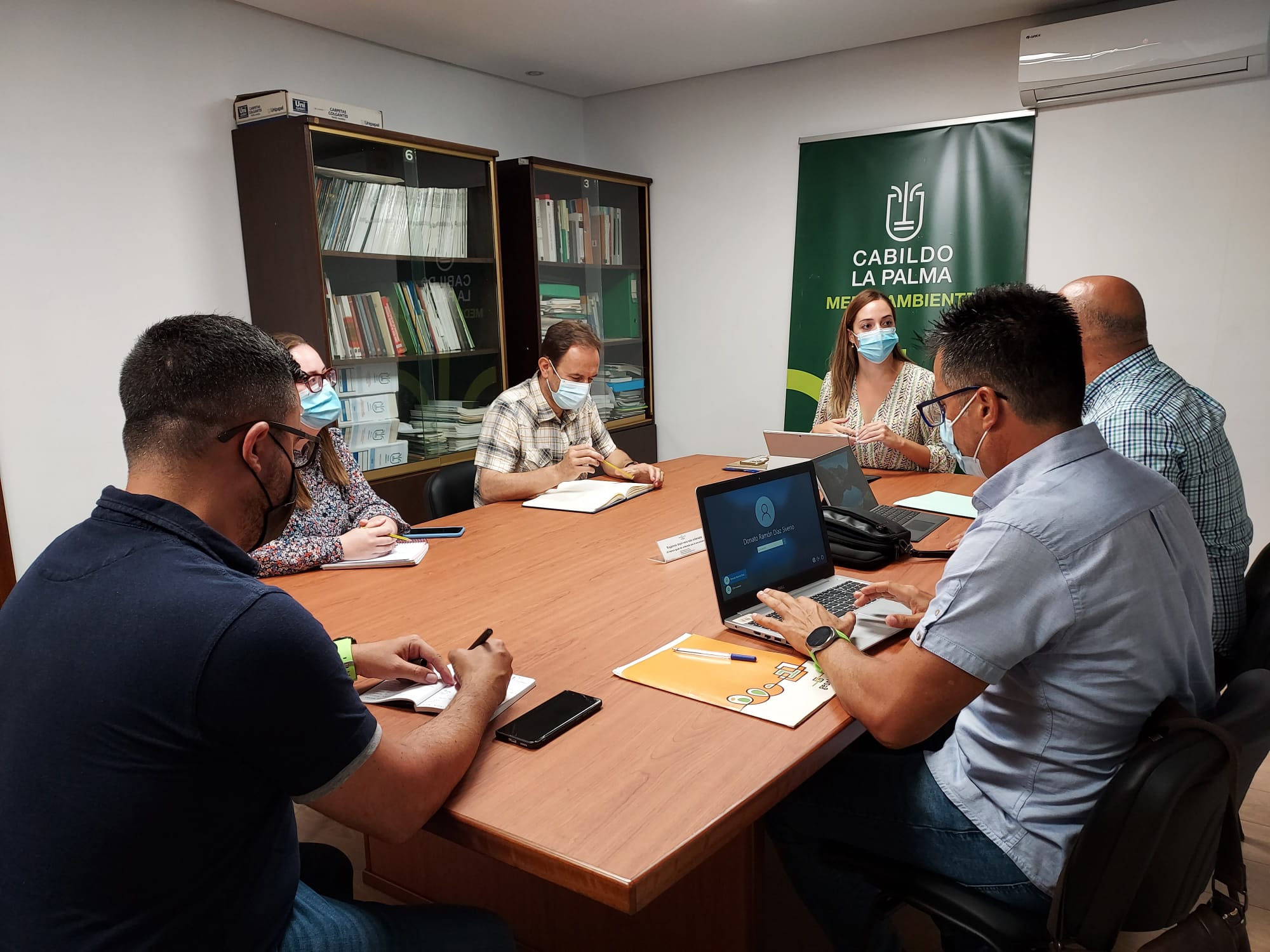 El Cabildo coordina con Gesplan las acciones para apoyar a las personas afectadas por el incendio