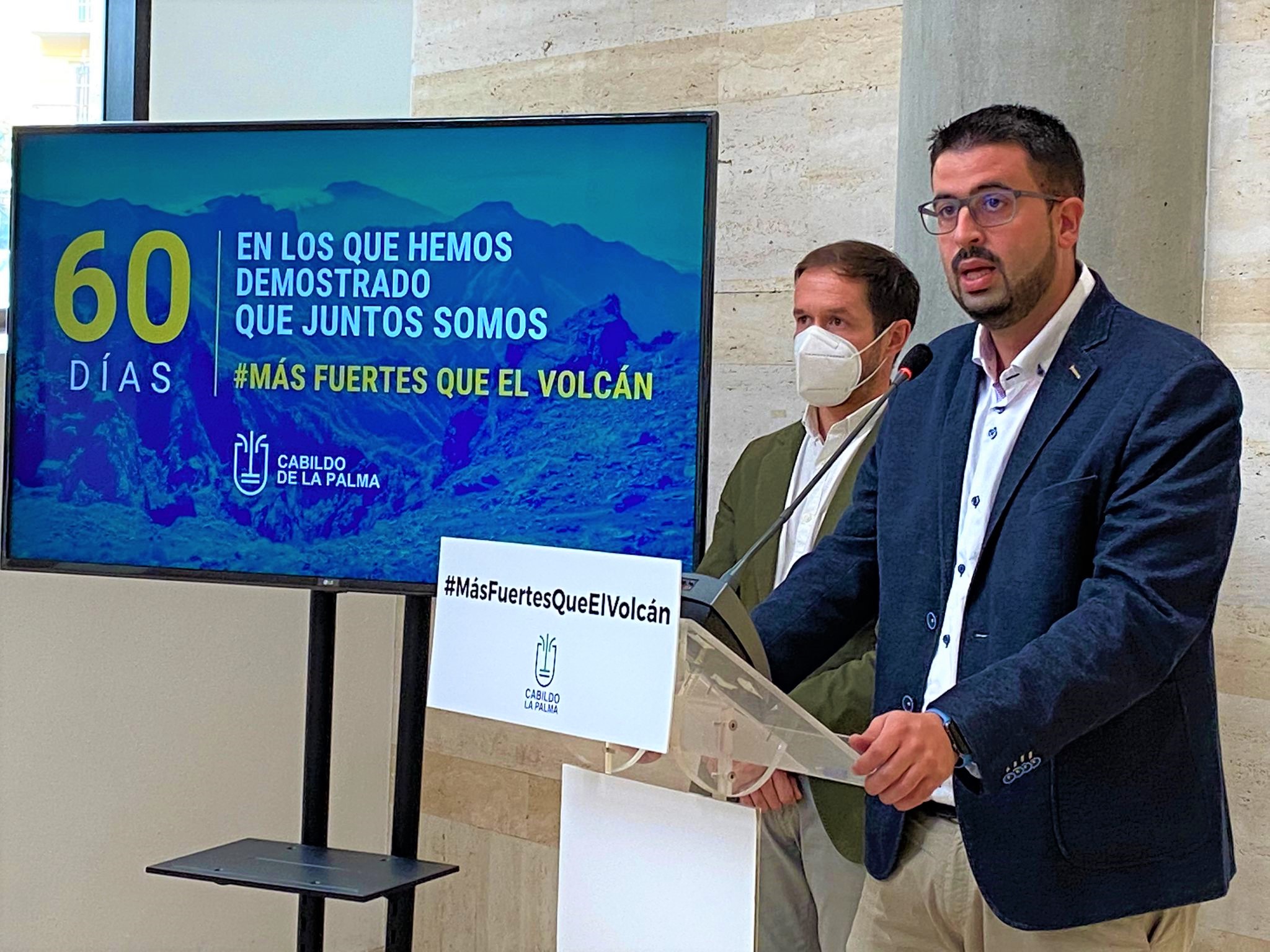 El vicepresidente incidió en la necesidad de aunar esfuerzos para convertir los efectos del volcán en una oportunidad para la recuperación innovadora y sostenible de La Palma