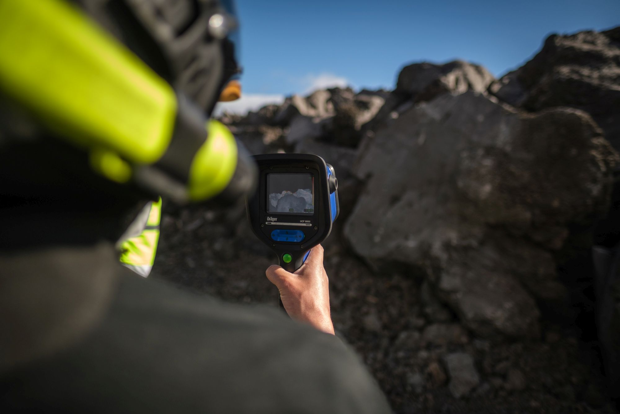 Medición de gases en el cruce de La Laguna