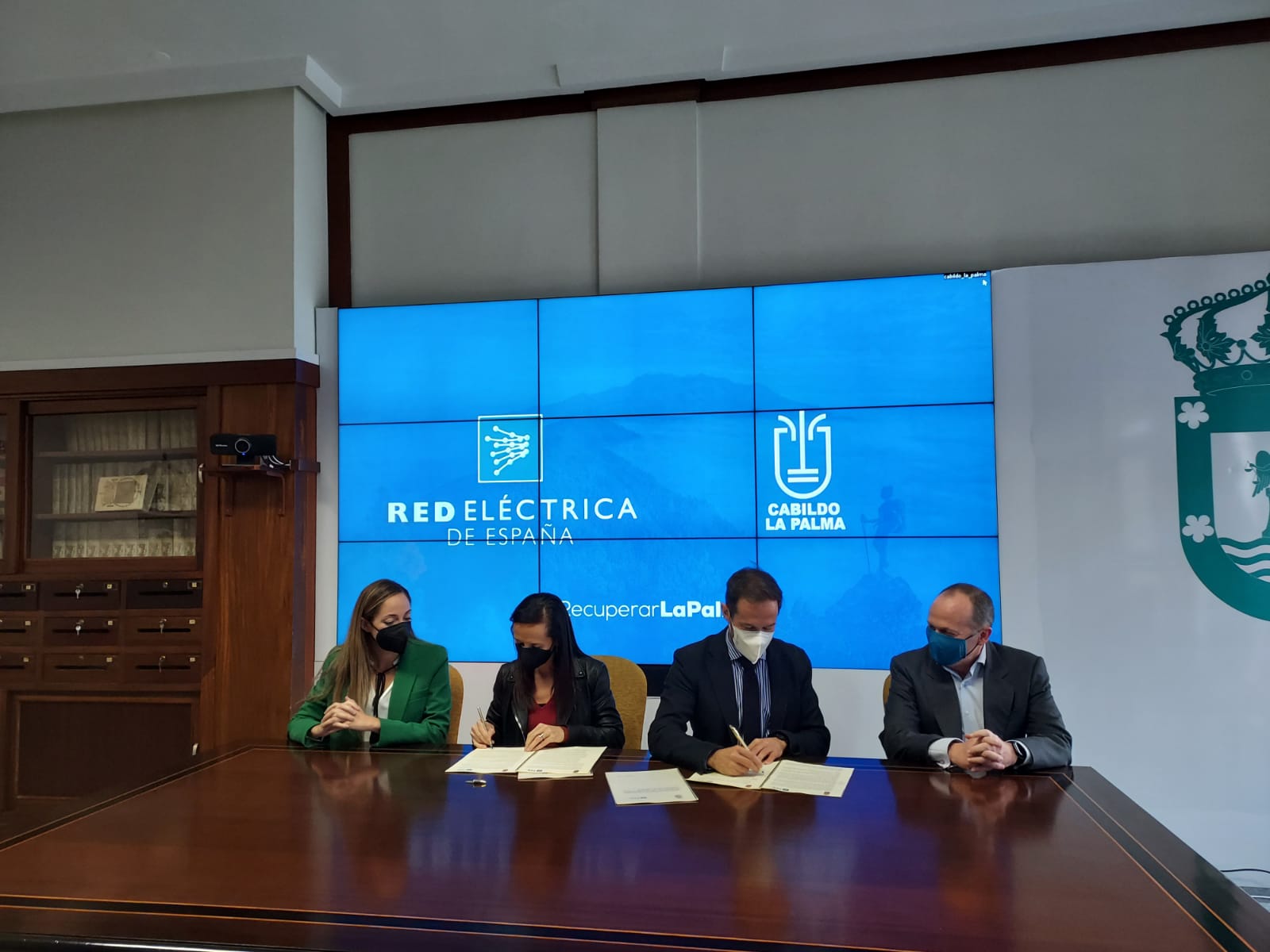 Cabildo de La Palma y Red Eléctrica coordinan actuaciones para la prevención, extinción y lucha contra incendios forestales