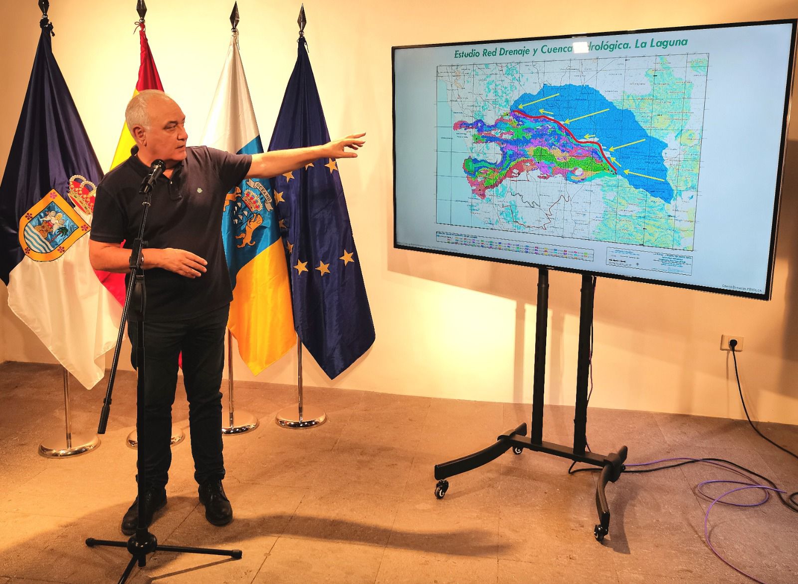 El Cabildo acuerda nombrar Hijo Adoptivo de La Palma a Miguel Ángel Morcuende