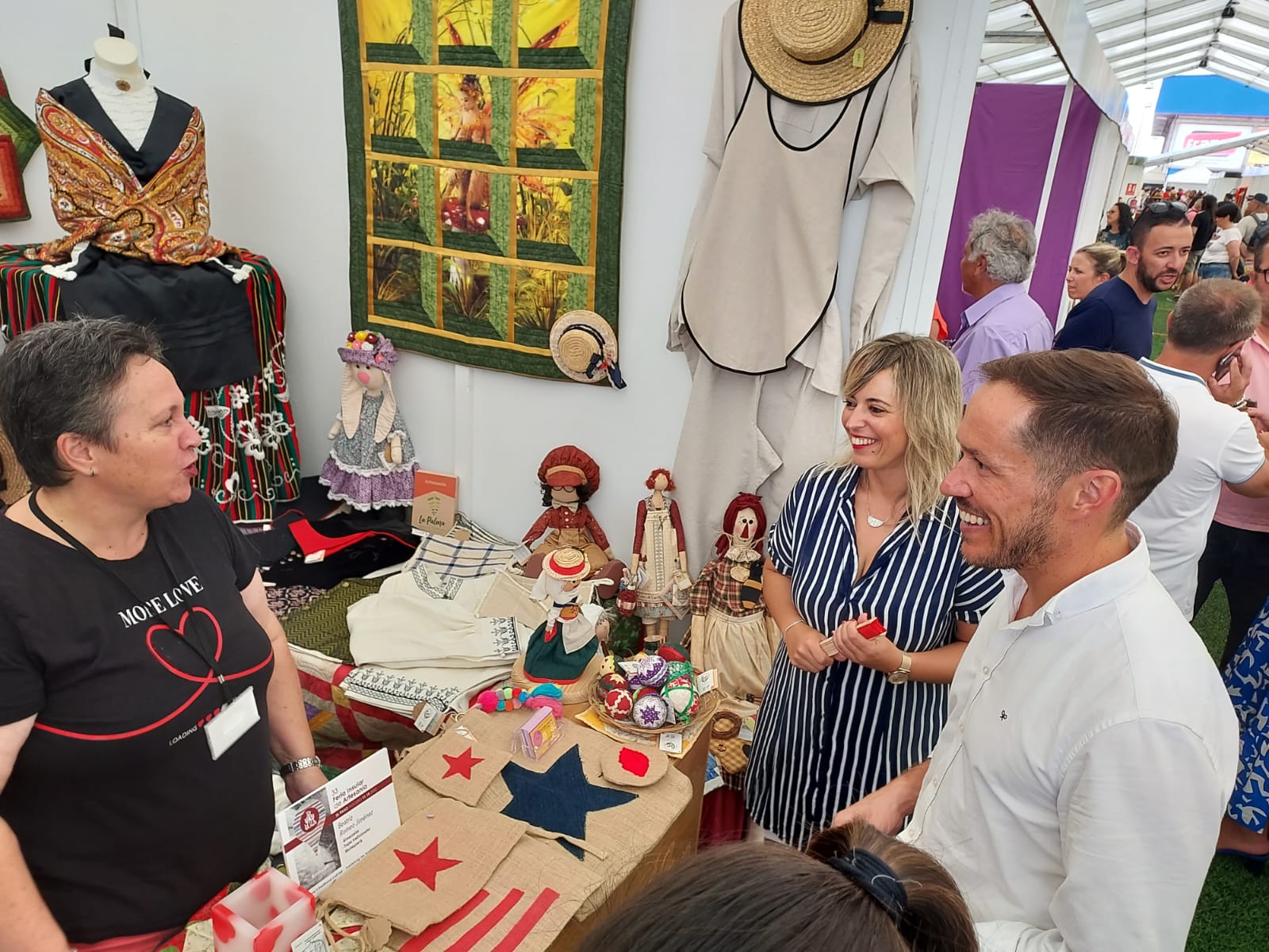 El Cabildo recupera la celebración de la Feria Insular de Artesanía en su 33 edición 