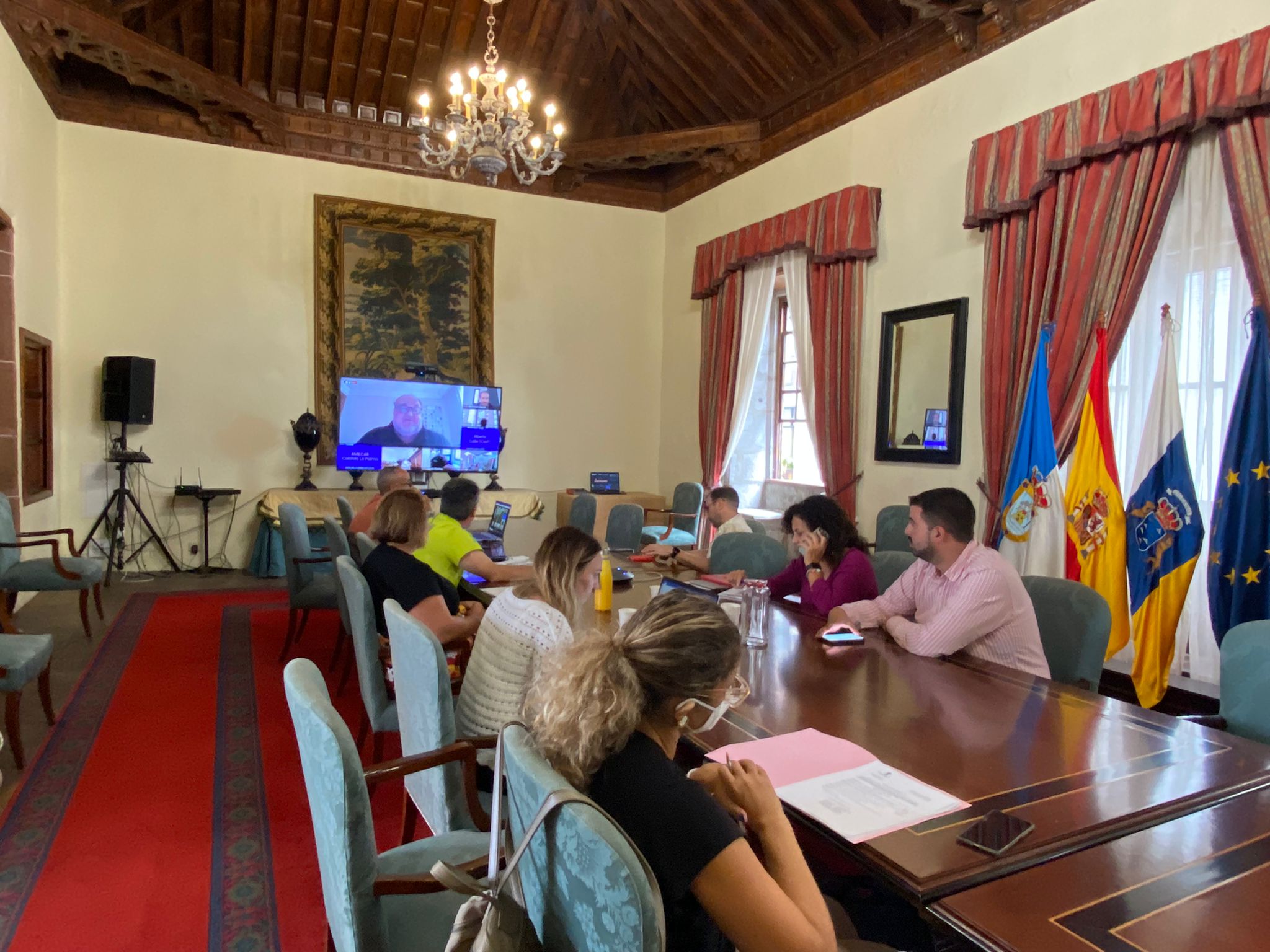 El 18 de octubre comenzarán los acompañamientos para los vecinos de Puerto Naos y La Bombilla  