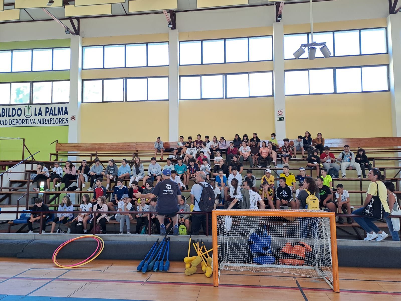 El Cabildo da a conocer las instalaciones de la Ciudad Deportiva de Miraflores entre los centros educativos de la Isla 