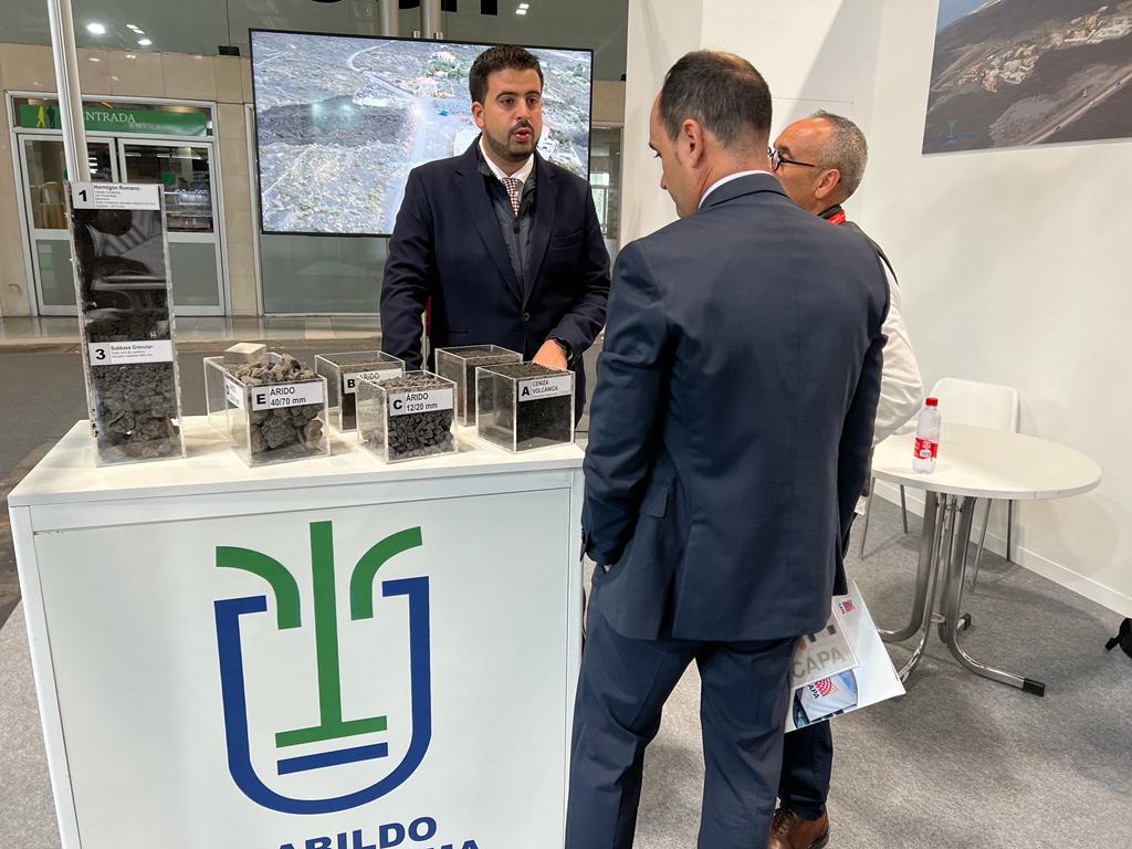 El Cabildo presenta en Construtec los trabajos de reconstrucción de las carreteras de La Palma