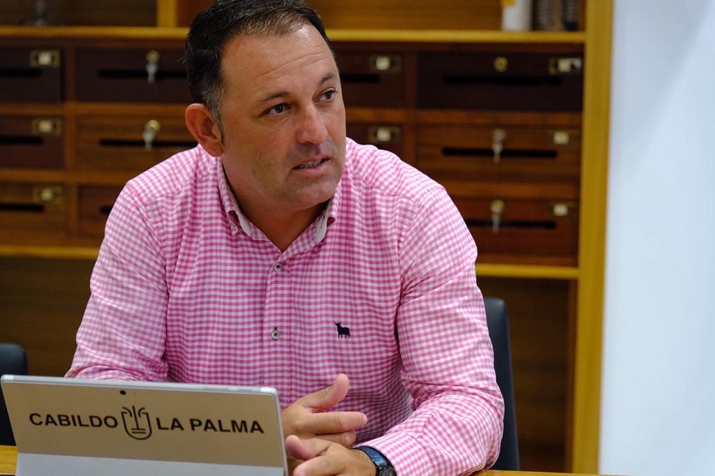 El Cabildo contribuye a recuperar para el cultivo 14,5 hectáreas de medianías que estaban abandonadas