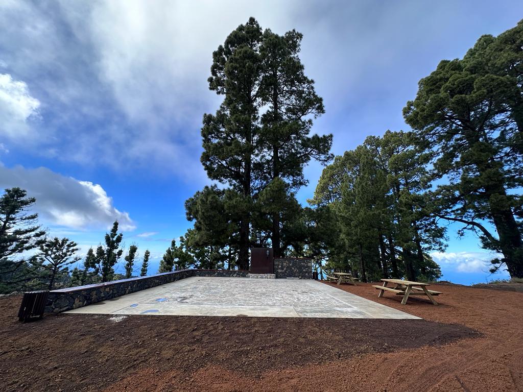 El Cabildo remoza el entorno que rinde homenaje al poeta garafiano Severo Martín en Briesta