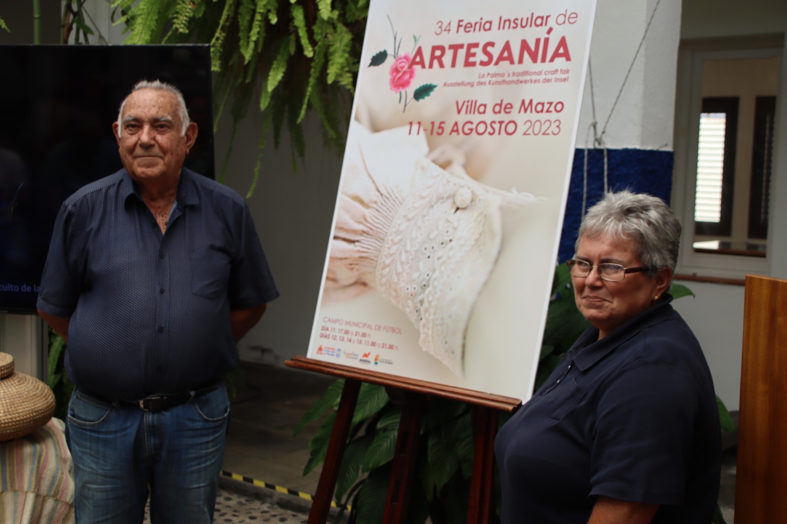 Solbeida Marante y Víctor García protagonizan el vídeo promocional de la XXXIV Feria Insular de Artesanía