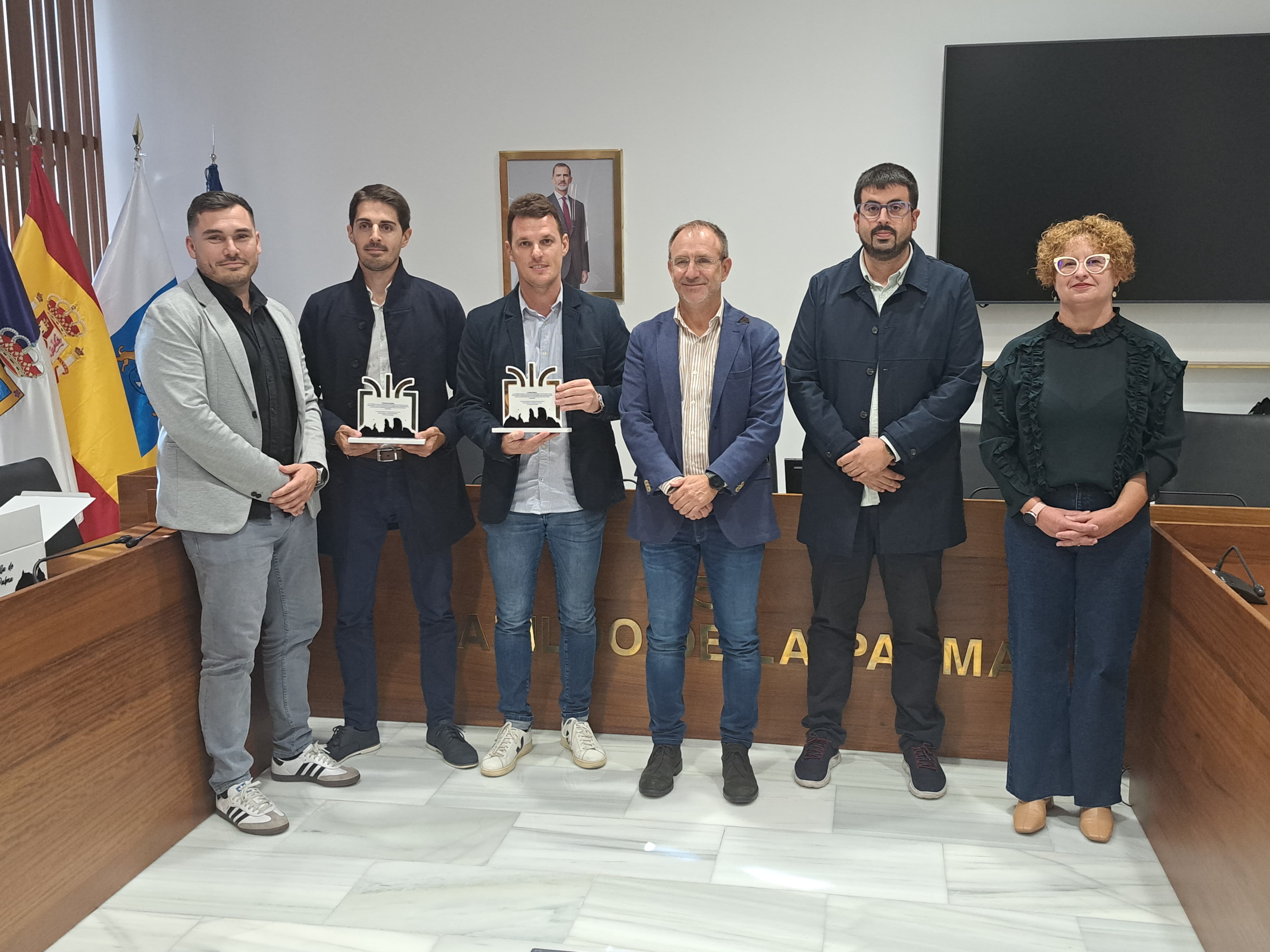 El Cabildo reconoce la trayectoria del piloto Miguel Suárez, proclamado Campeón de Canarias de Rallyes