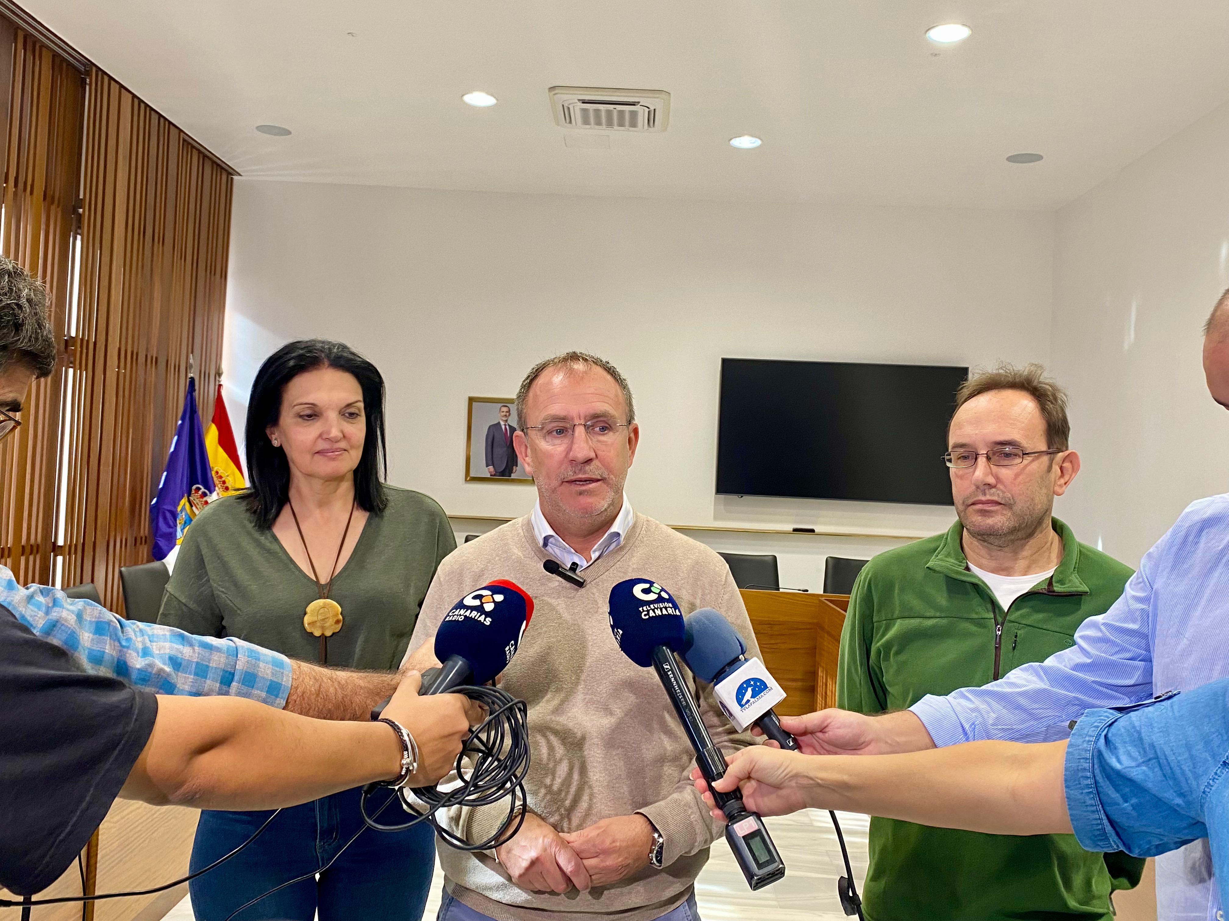 El Peinpal autoriza el retorno a las dos primeras viviendas de La Bombilla y los accesos a la playa de Puerto Naos