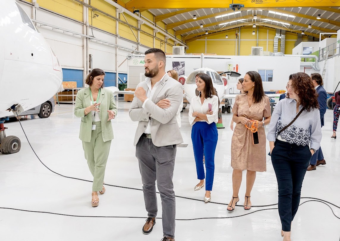 El Cabildo de La Palma analiza los principales desafíos de la movilidad en un encuentro regional con el sector