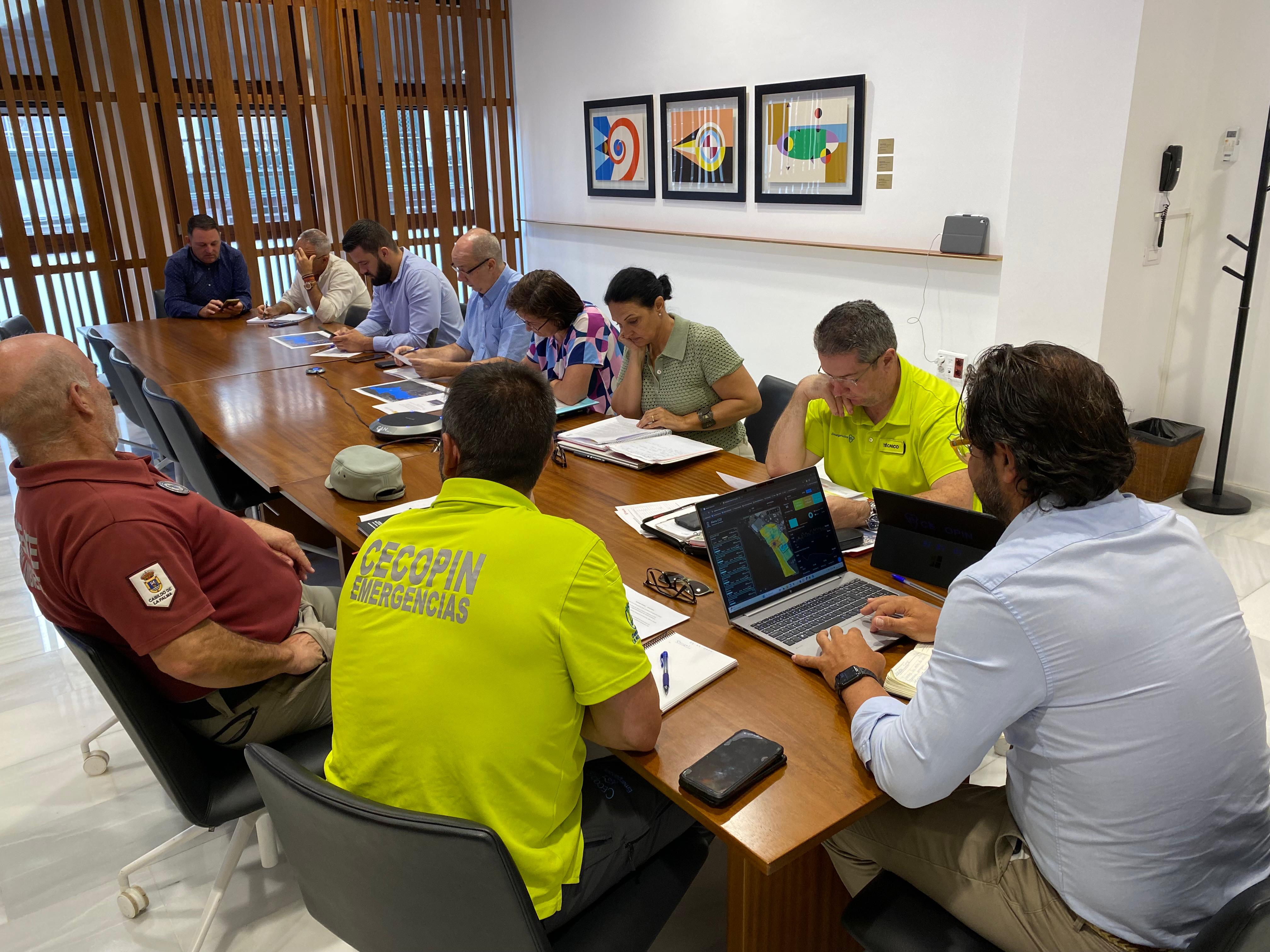 El Cabildo autoriza el acceso a otras nueve viviendas de La Bombilla y el uso del Varadero para el baño