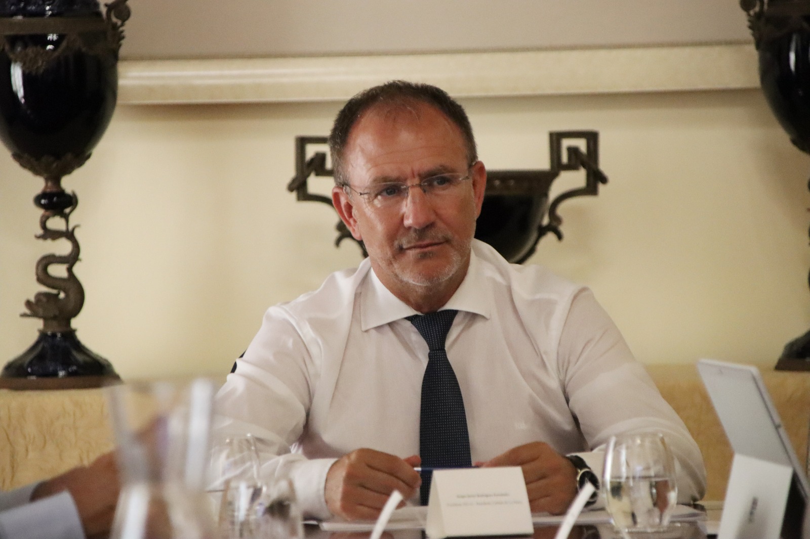 El Cabildo avanza en los trabajos que permitan el acceso a los locales comerciales de Puerto Naos y La Bombilla