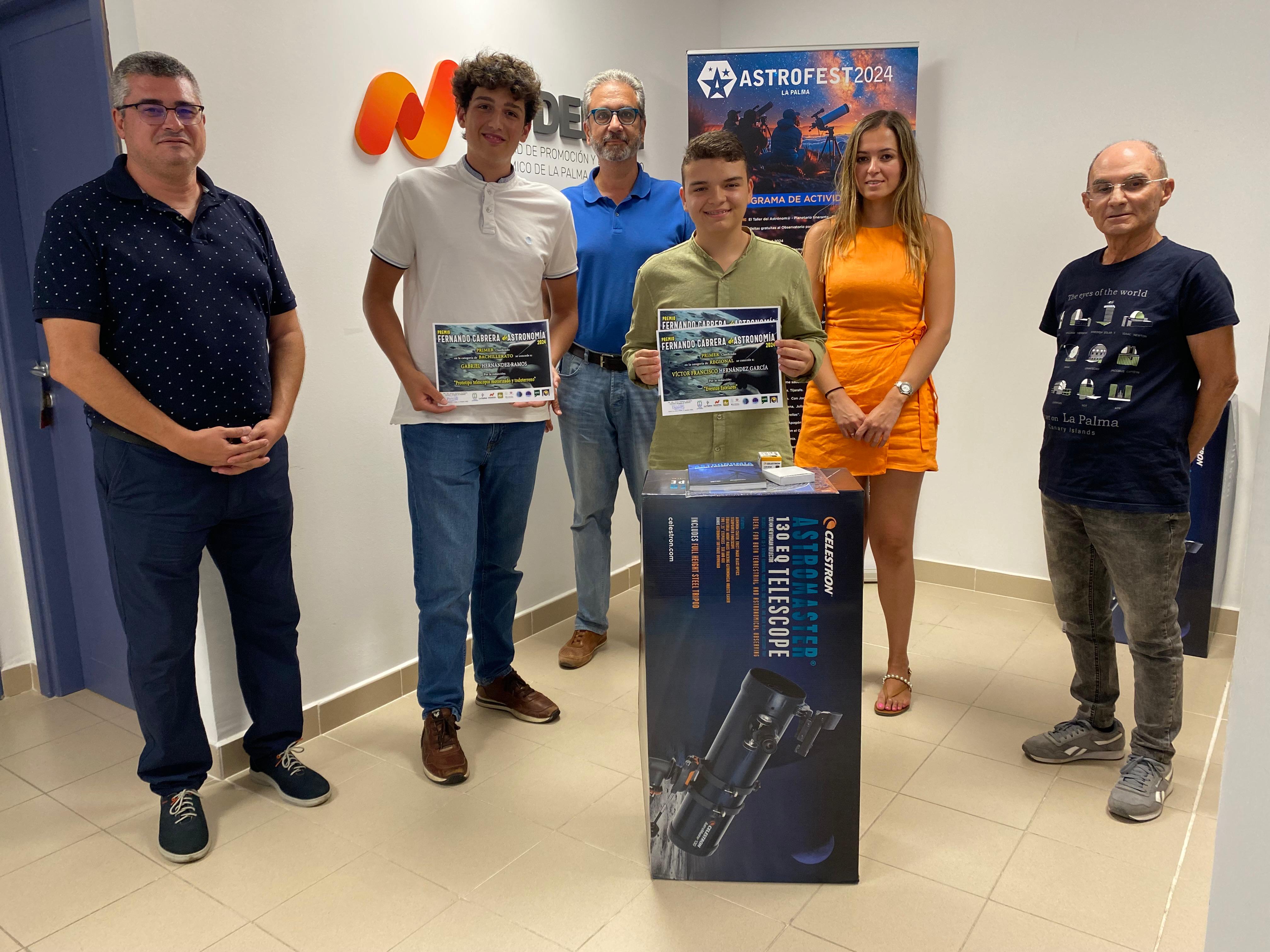 Los Premios Fernando Cabrera de Astronomía reconocen el interés de jóvenes de Canarias por esta materia