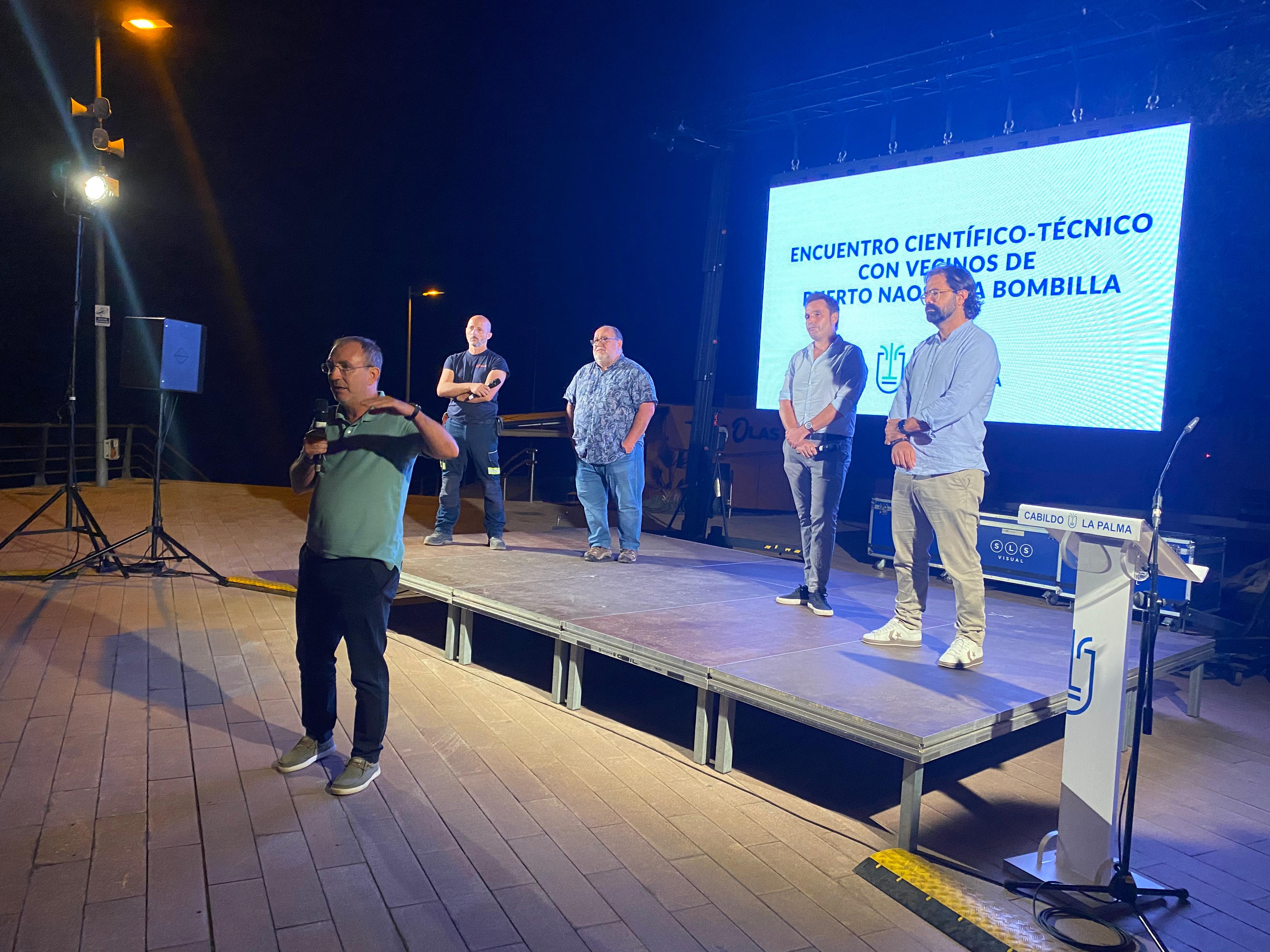 Científicos y técnicos muestran los avances que han permitido ir recuperando la normalidad en Puerto Naos y La bombilla 