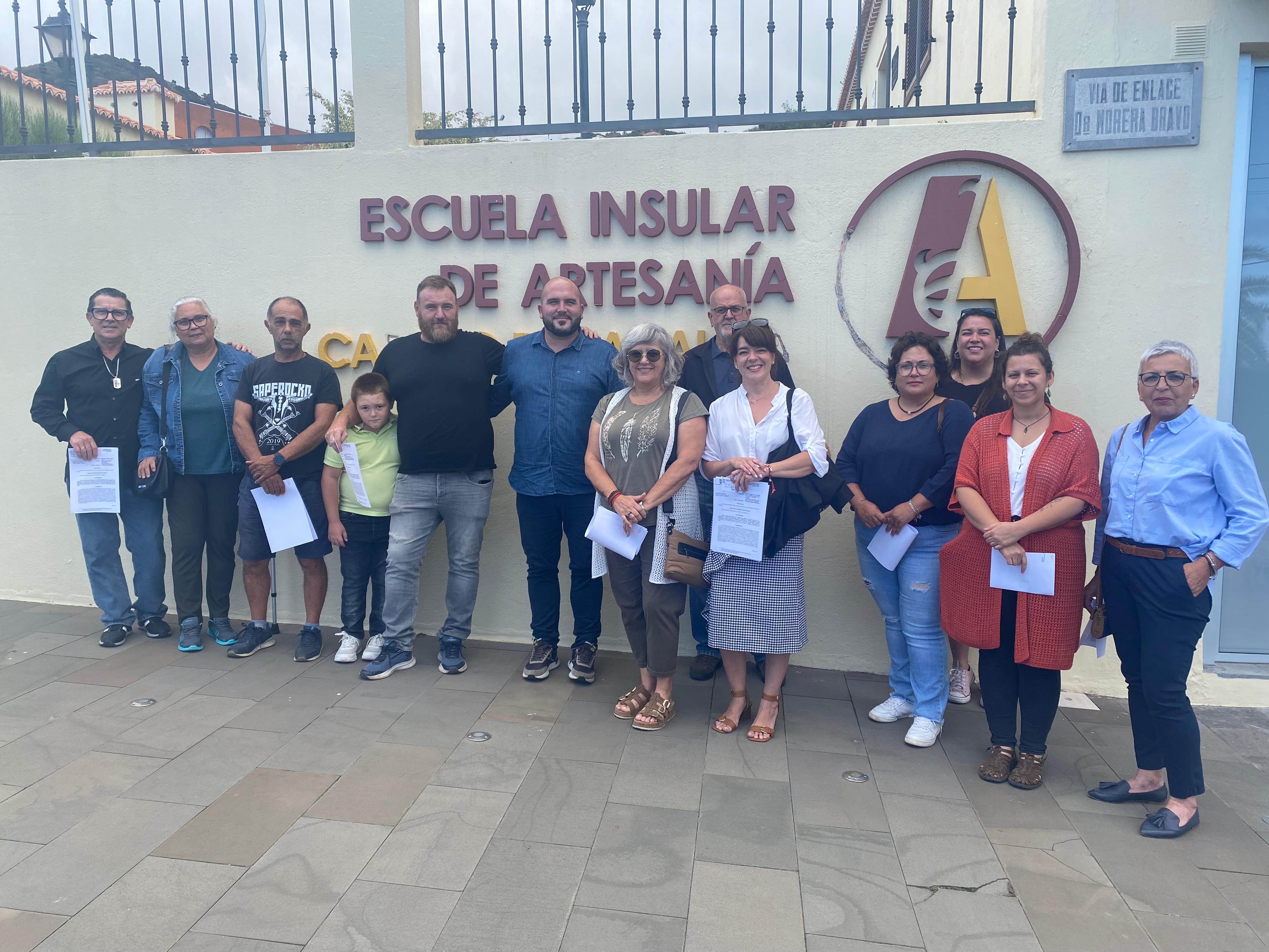 El Cabildo otorga 22 nuevos carnés profesionales a artesanos de La Palma