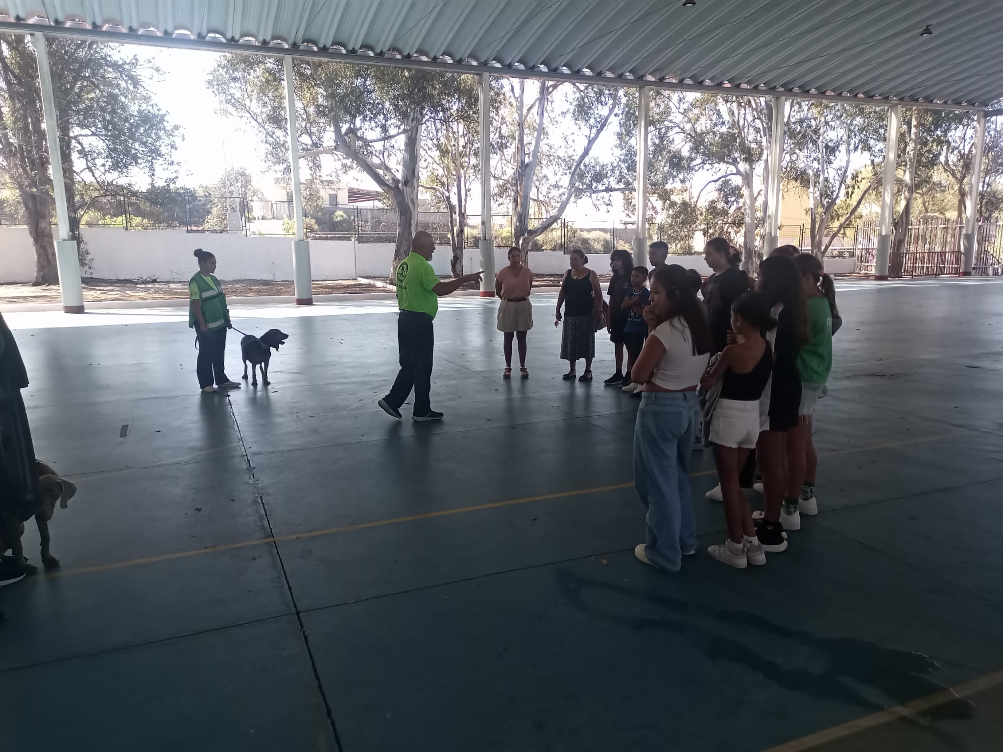 El Cabildo organiza una jornada de voluntariado y grupos de emergencias en el IES Eusebio Barreto