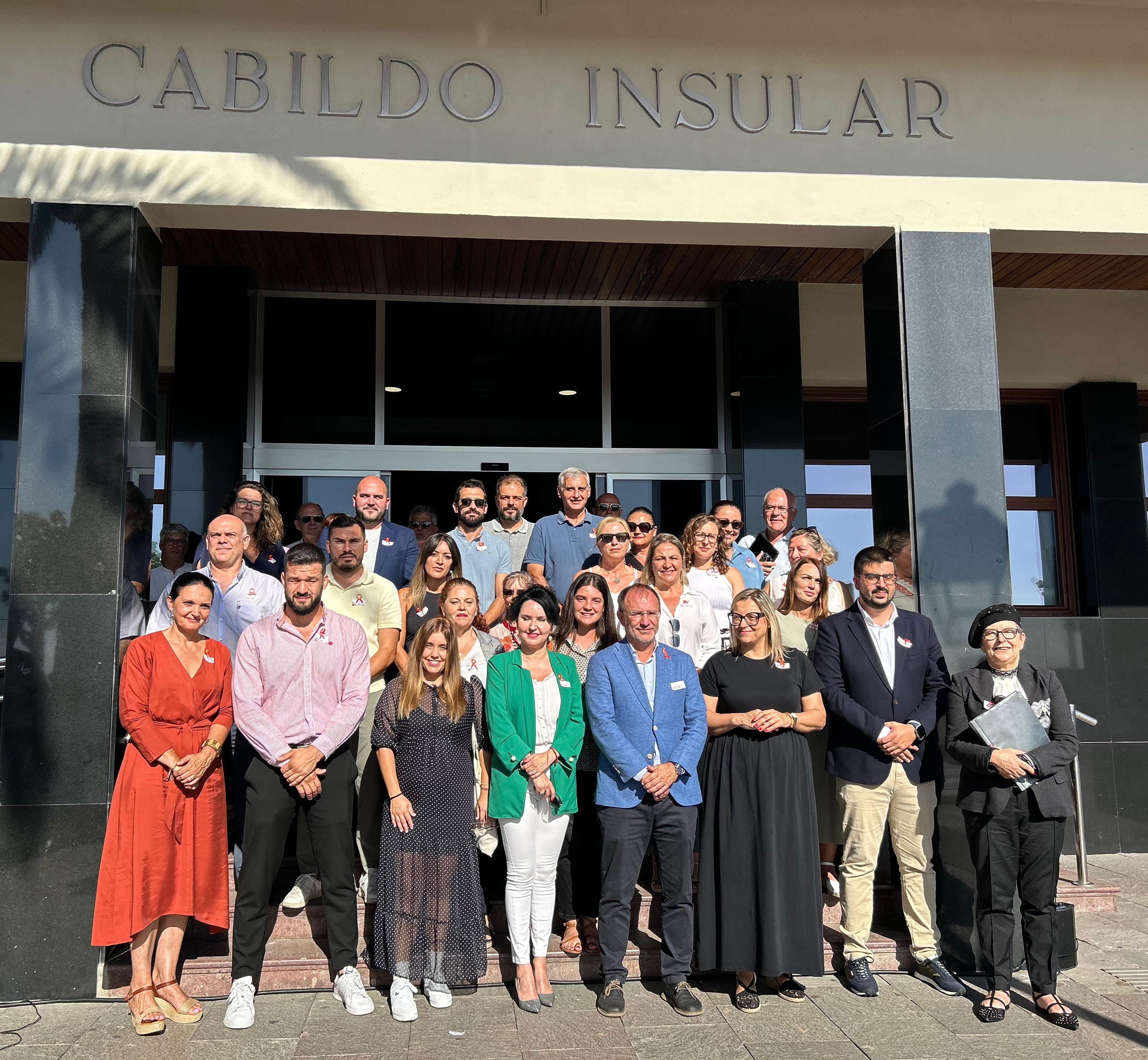 El Cabildo reivindica igualdad de oportunidades laborales en el Día de la Salud Mental