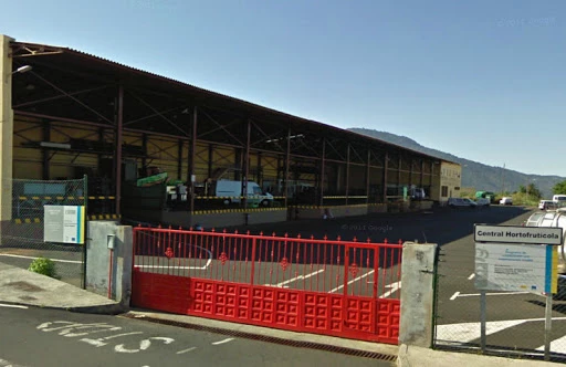 El Cabildo habilita dos puntos de recogida de productos y una cuenta bancaria para ayudar a los municipios afectados por la DANA