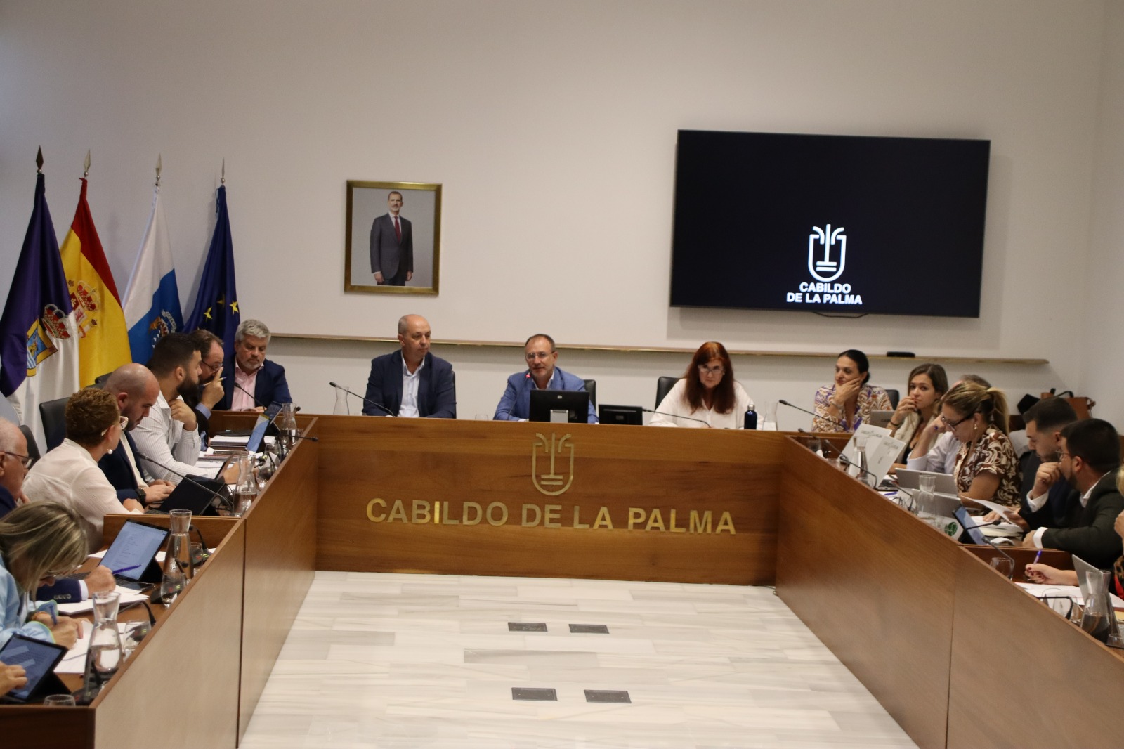 El Cabildo aprueba por unanimidad la moción de apoyo a los afectados por la DANA en el Levante peninsular