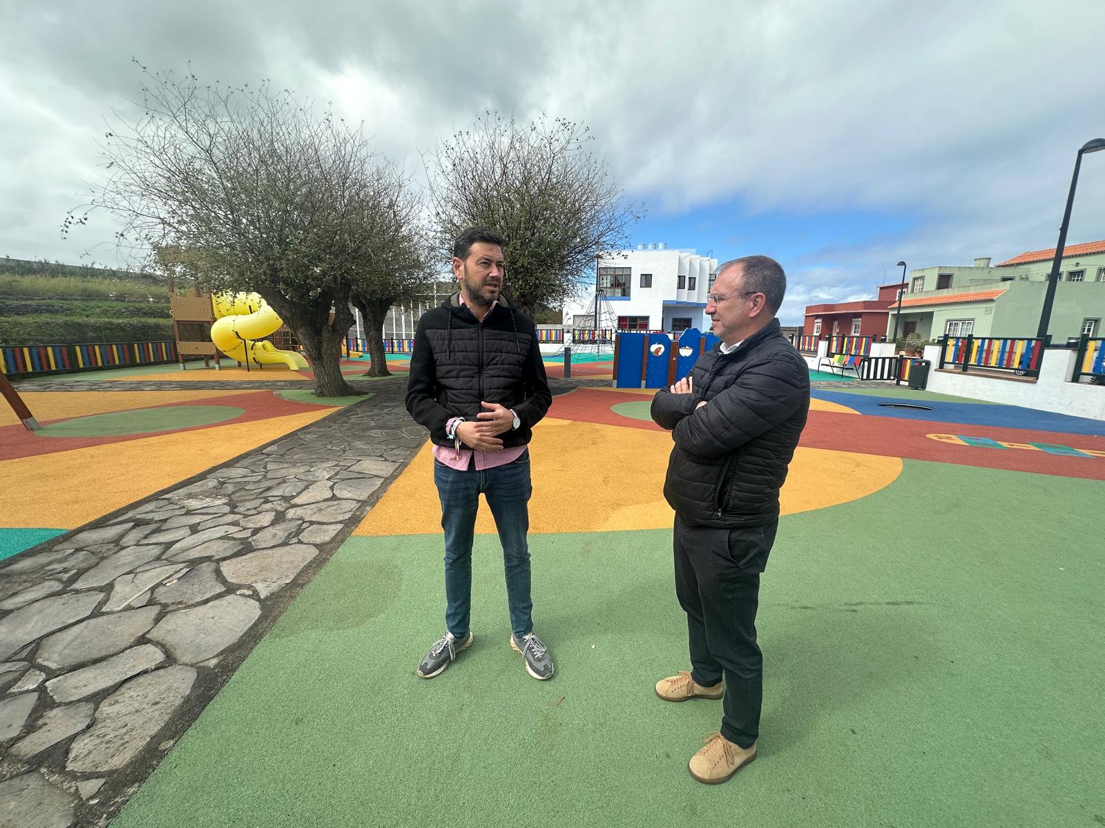 El PIDL del Cabildo permite la peatonalización de la Avenida Constitución de Barlovento y la instalación de un depósito de riego en La Laguna 