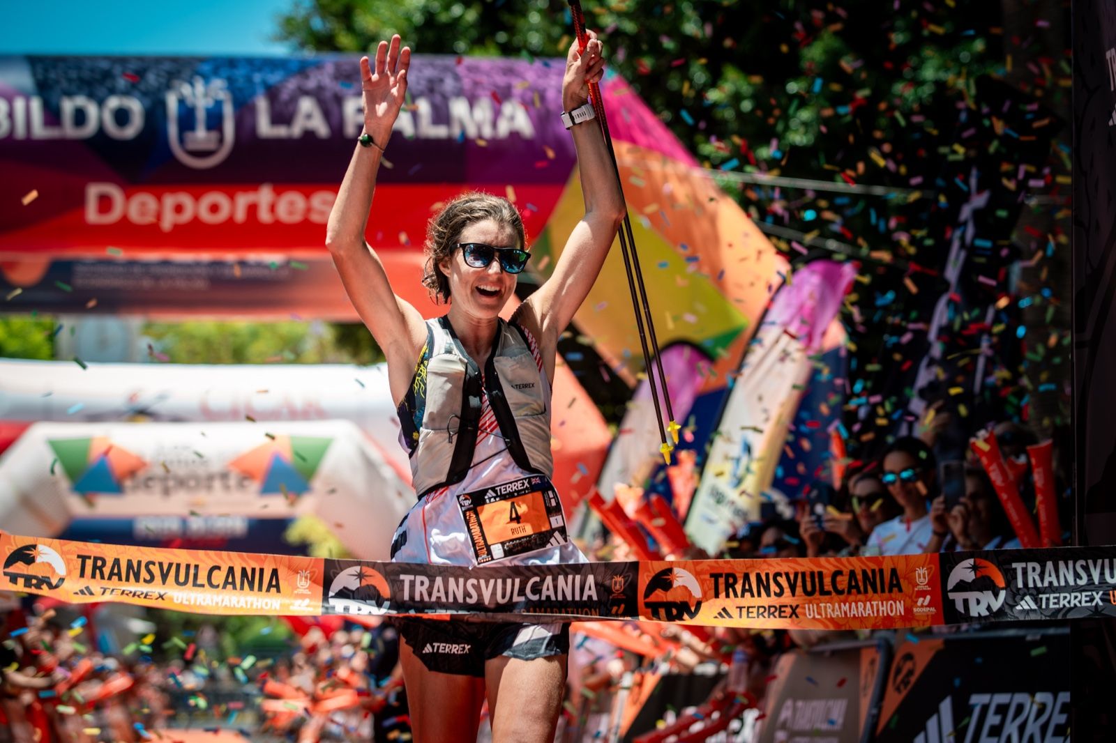 La élite del trail running mundial se viste de gala en el 15 aniversario de la Transvulcania adidas TERREX
