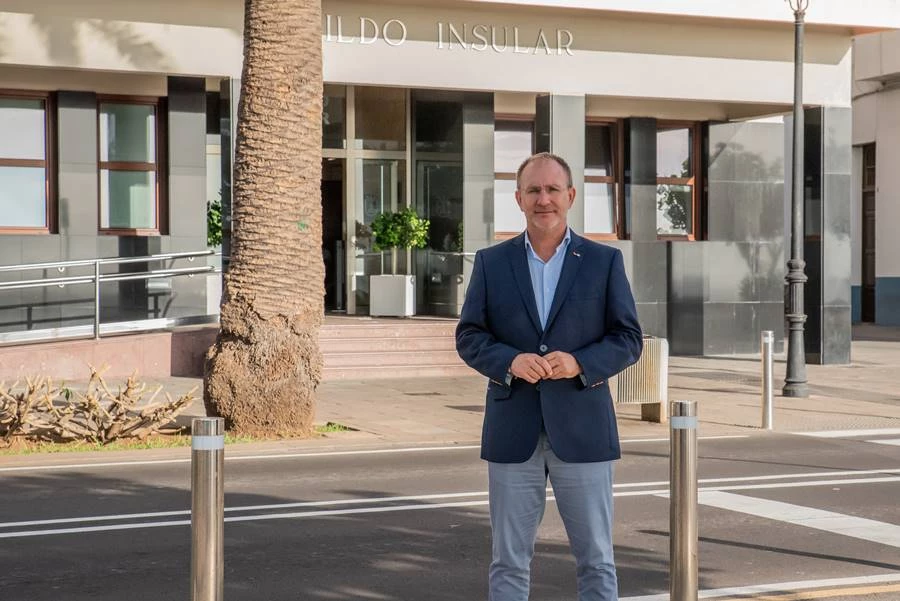 El Cabildo mantiene su compromiso con la Escuela de Enfermería y mejorará sus instalaciones 