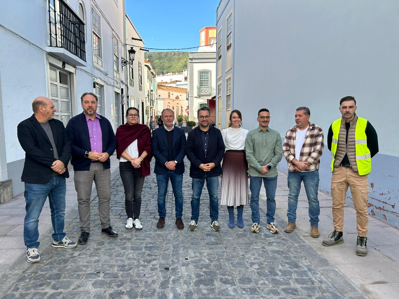 El Cabildo apuesta por espacios peatonales con la remodelación de la calle Pérez Volcán con cargo al PIDL 