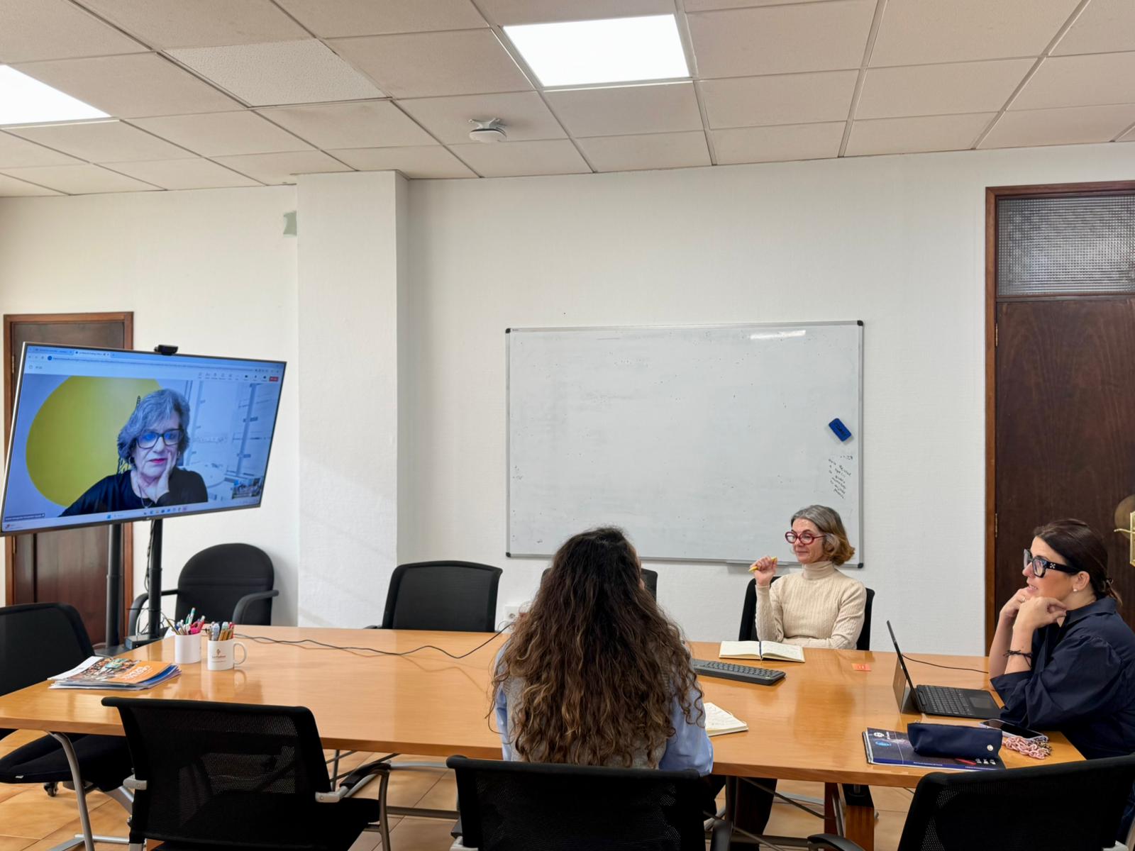 El Cabildo de La Palma refuerza su conectividad con Cataluña junto a Vueling con más plazas aéreas en invierno