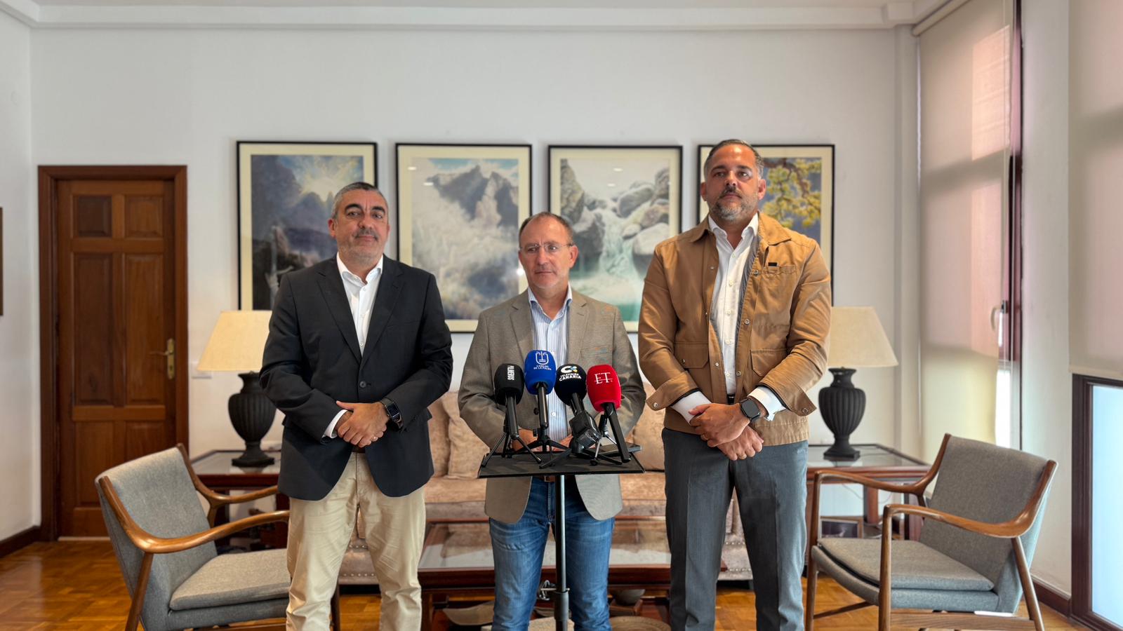 Sergio Rodríguez y Kilian Sánchez se sientan para hablar de asuntos de la reconstrucción y proyectos estratégicos para la Isla