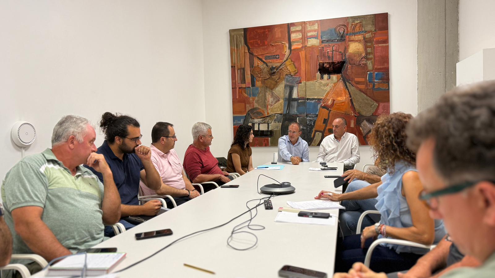 El Cabildo trabaja con el subsector agrícola en nuevas vías para optimizar la gestión y el rendimiento económico de los residuos agrarios 