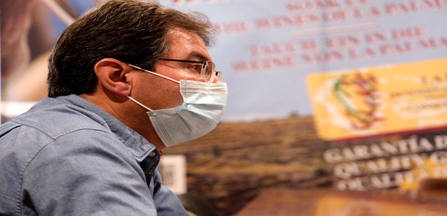 Agricultura colabora con el Consejo Regulador para el estudio genético de las variedades de viña de La Palma 