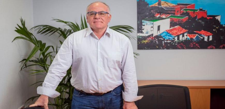 El Cabildo y DISA subvencionan el combustible de regantes afectados por el volcán