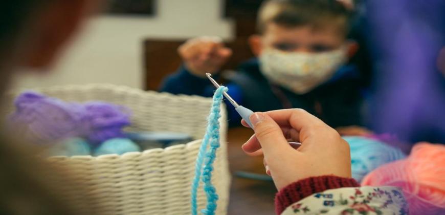 Artesanía sigue apostando por la iniciación de los oficios artesanales en los centros educativos de la Isla