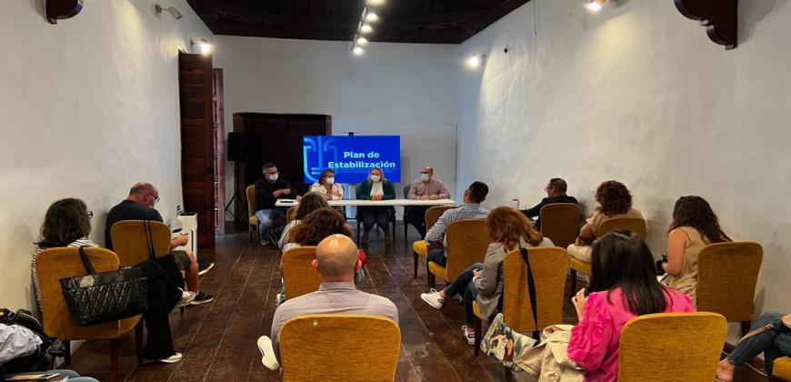 El Cabildo reúne a los 14 municipio de la Isla para colaborar en los procesos del Plan de Estabilización de Empleo Temporal 
