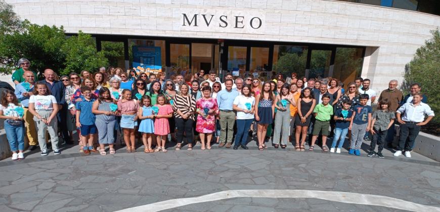 El Cabildo rinde homenaje a los centros educativos del Valle galardonados en los Premios Viera y Clavijo 