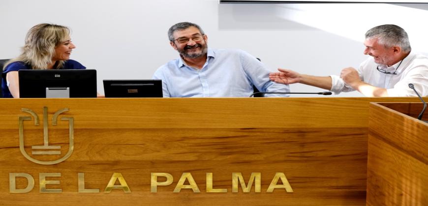 El Cabildo y UNED avanzan en la creación de una Escuela de Antropología en la Isla