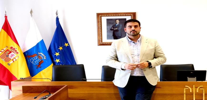 Borja Perdomo: “La carretera Las Manchas - Puerto Naos ha sido fundamental en la recuperación de las comunicaciones”