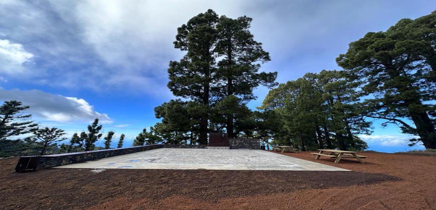 El Cabildo remoza el entorno que rinde homenaje al poeta garafiano Severo Martín en Briesta