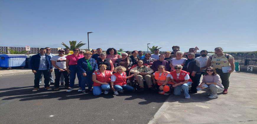 Más de 60 personas conocen de primera mano el trabajo y las instalaciones del Cabildo de La Palma 
