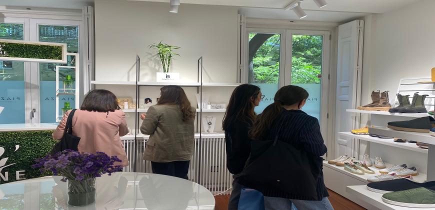 Las firmas de Isla Bonita Moda muestran sus colecciones a estilistas y medios especializados en Madrid