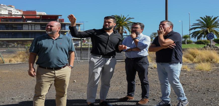 El Cabildo y Ayuntamiento de Santa Cruz de La Palma habilitarán 120 aparcamientos en la entrada sur de la ciudad