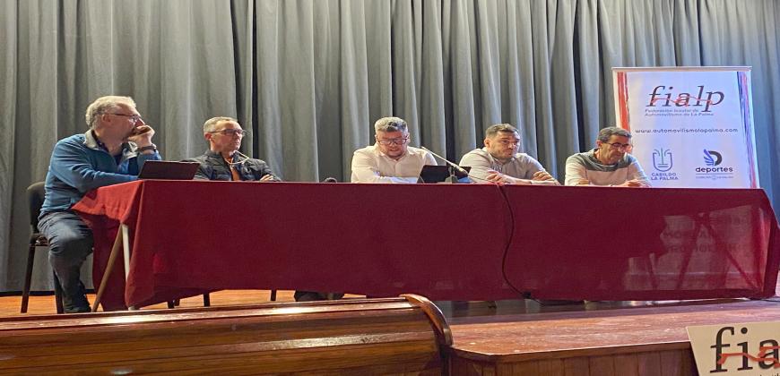 El Cabildo respalda al automovilismo de la Isla con la creación de unos premios y el apoyo a los pilotos que participen en competiciones regionales