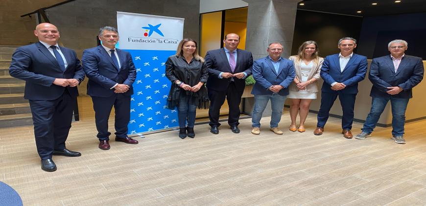 Fundación La Caixa, Indispal y Transvulcania adidas Terrex, el tridente más solidario 